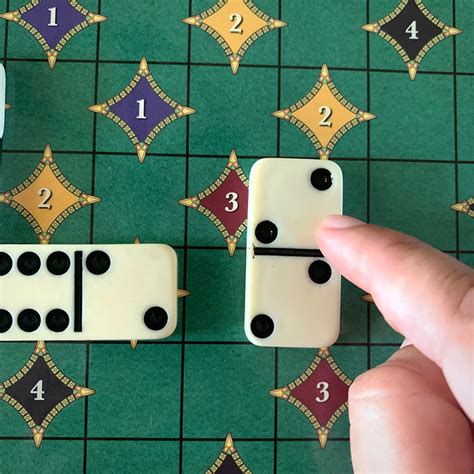 scoring points in dominoes