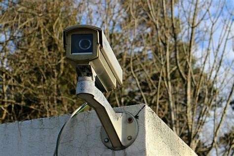security cameras that don't require internet