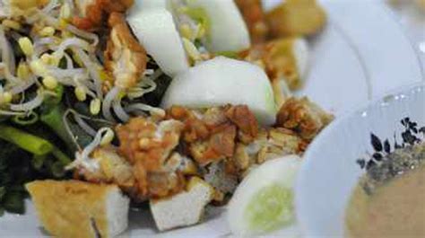 Street Food Ciracas Jakarta Timur