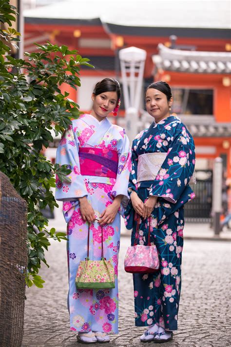 traditional Japanese clothing