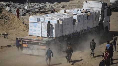 truk bantuan