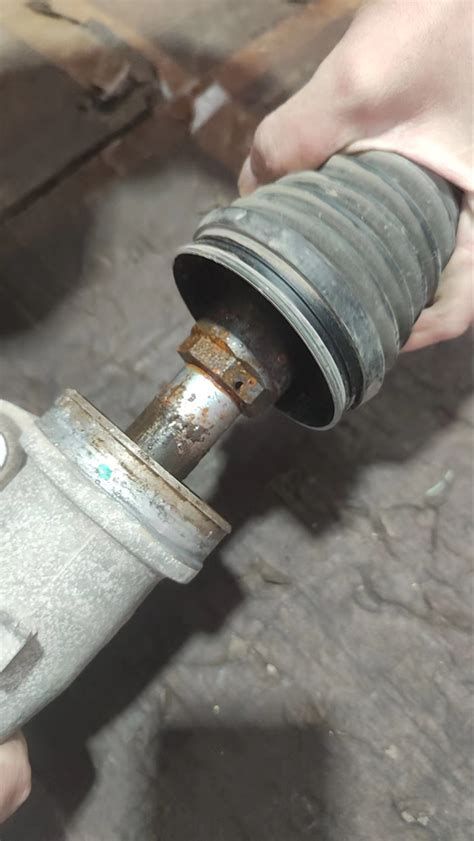 what causes a steering rack to break