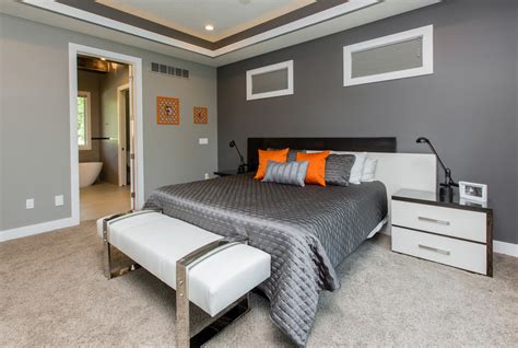 what colour carpet goes with grey walls in bedroom