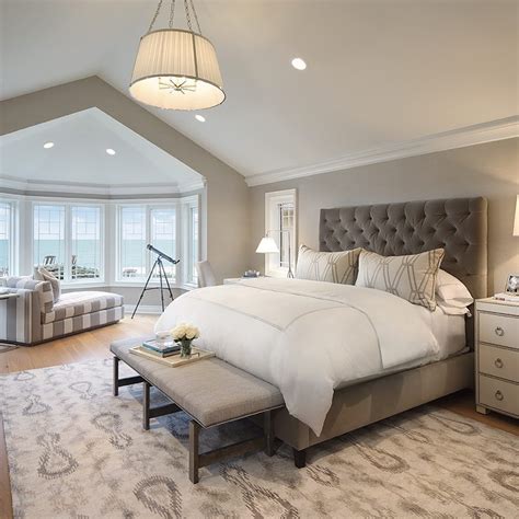 what colour goes with grey bedroom