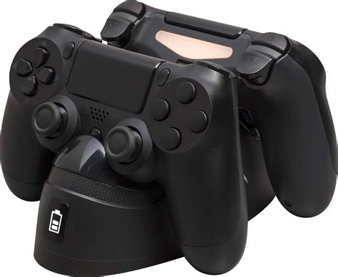 what colour is the ps4 controller when charging