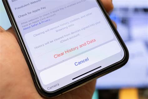 what does clear cache mean on messenger
