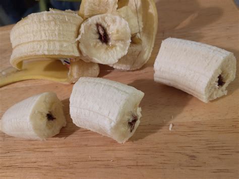 what does it mean when a banana is brown in the middle