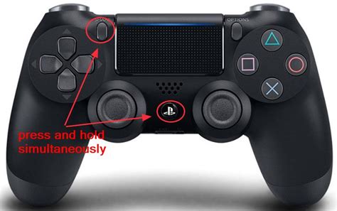 what does it mean when ps4 controller is blinking white