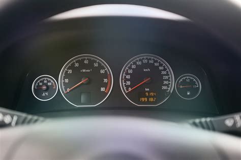 what does it mean when your dashboard lights are dim