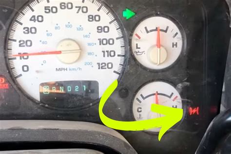 what does the lightning bolt symbol mean when your car won't start