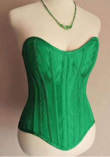 what fabric to use for corset lining