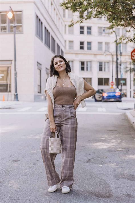 what goes good with plaid