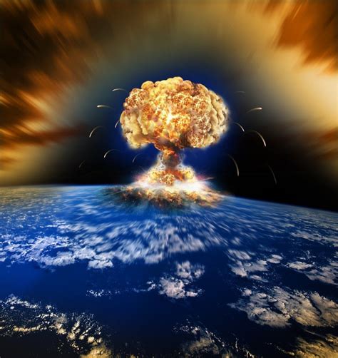 what happens if a nuclear bomb explodes in space