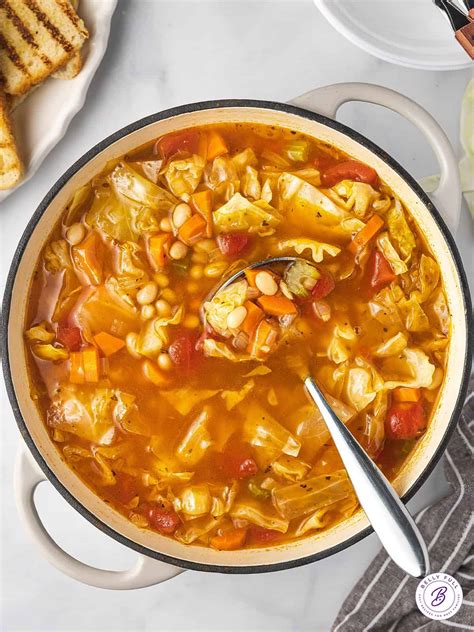 what herbs to use in cabbage soup