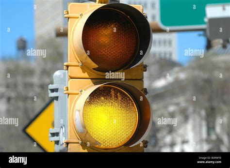 what is a caution light