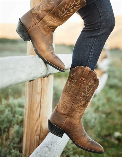 what is a cowboy boot