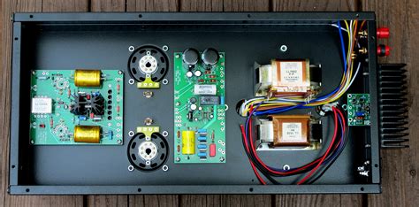 what is a monoblock amp