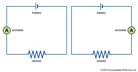 what is a simple circuit and how does it work