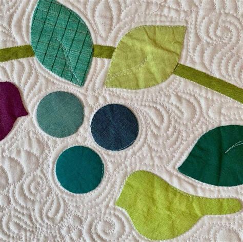 what is applique technique in art