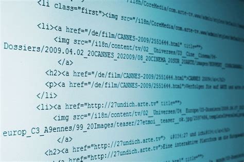 what is html in computer in english