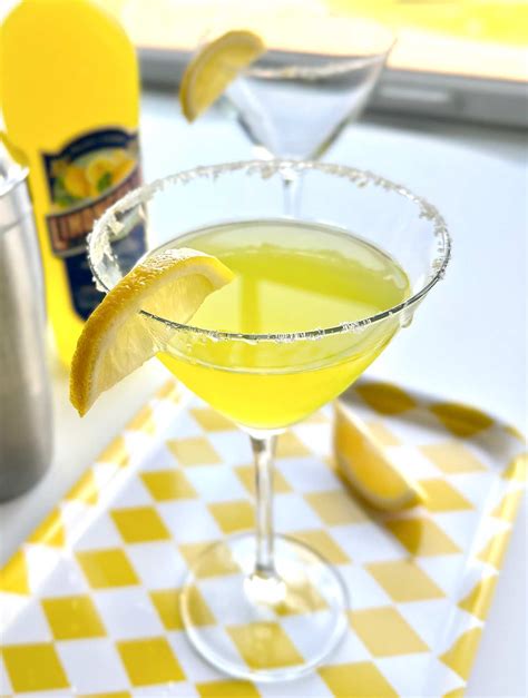what is in a lemon drop martini