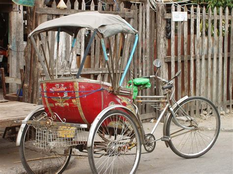 what is rickshaw called in english