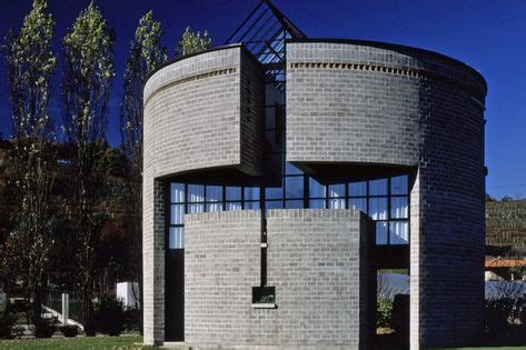what is subtractive form in architecture