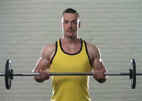 what is the average bicep curl