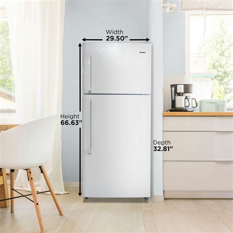 what is the average size of a refrigerator