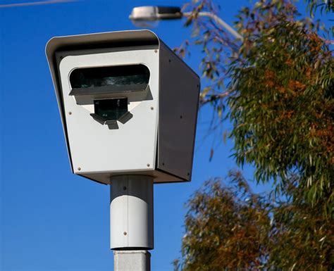what is the fine for red light camera in qld