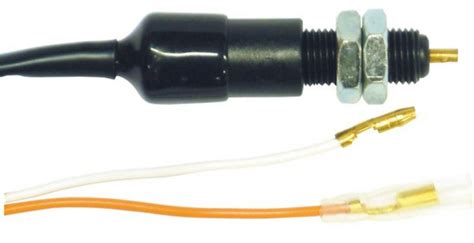 what is the function of a stop light switch