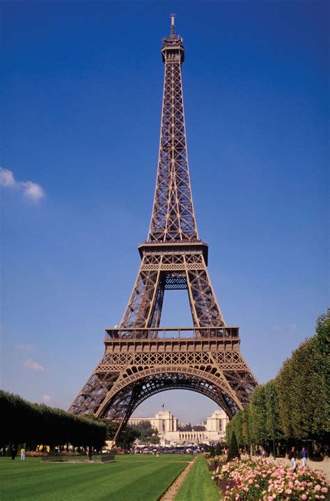 what is the history of paris eiffel tower