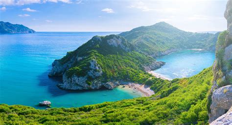 what is the weather like in corfu in december