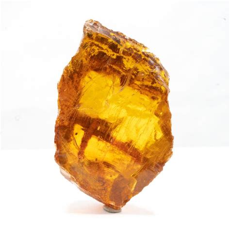 what makes amber valuable