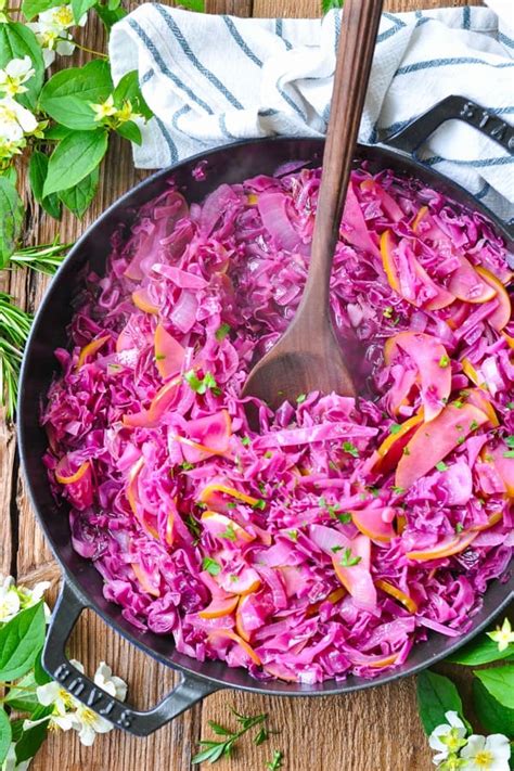 what meat to serve with braised red cabbage