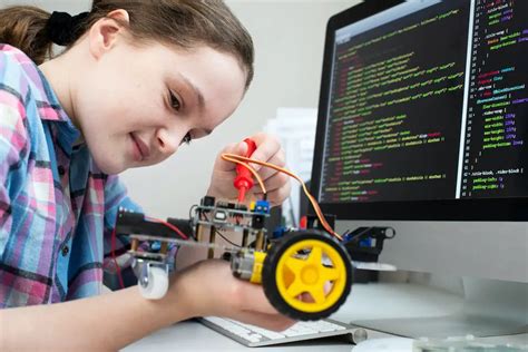 what programming language should i learn for robotics
