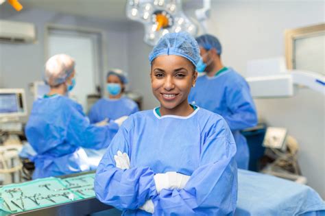 what should i major in to become an anesthesiologist assistant