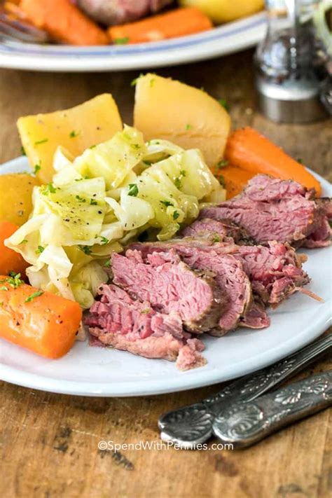 what spice goes with cabbage and potatoes