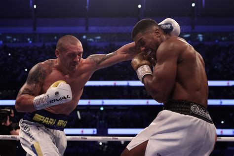 what time is the boxing fight tonight uk time and channel