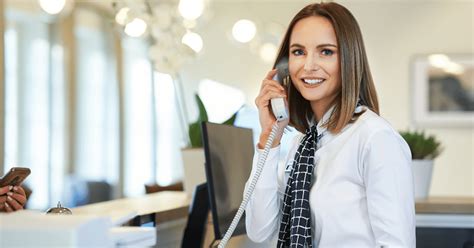 what to expect in a receptionist interview
