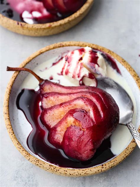 what to serve with poached pears