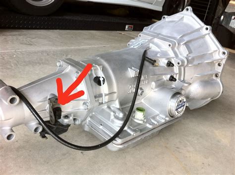 where is the input speed sensor on a 4l60e transmission