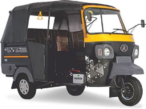 which fuel is used in auto rickshaw