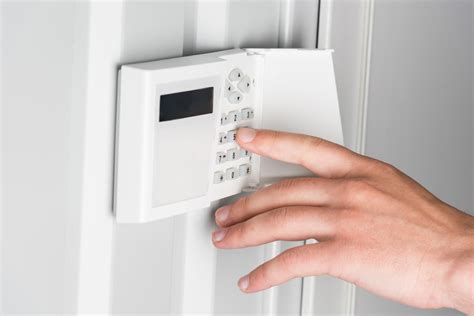 which is better wired or wireless security system