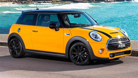 which mini cooper is automatic