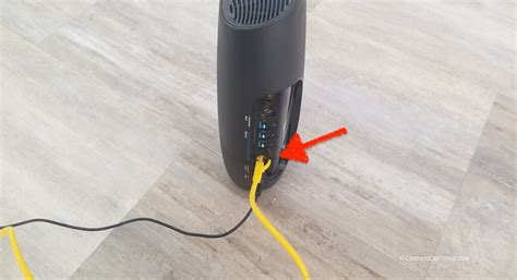 why is my wifi box flashing white