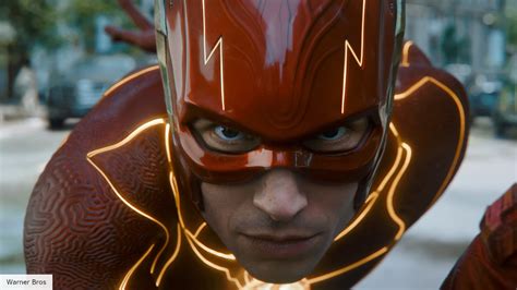 why is the flash's lightning blue in justice league