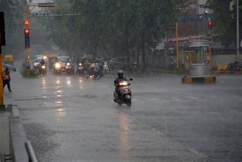 will it rain in ahmedabad