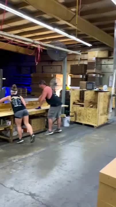 work their tails off meaning